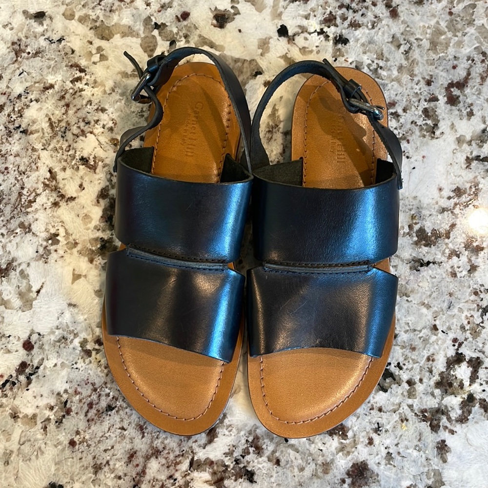 NWOT GARNET HILL LEATHER SANDALS